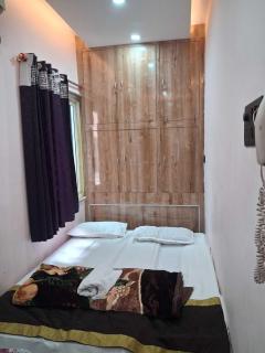 Hotel O Raj Mahal INN - 5