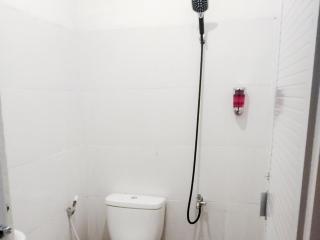 RedDoorz near Juwata 3 Airport Tarakan - 8