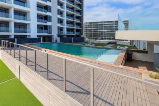Sleek 3BD Ocean-View Apartment Umhlanga Ridgeside - 0