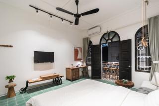 Lakeside Horizon Boutique Suites-1 min to Hoan Kiem Lake-Free Airport - 5