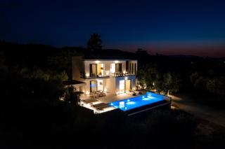 Floralba Luxury Villa, Essence of Sea View Living - 7