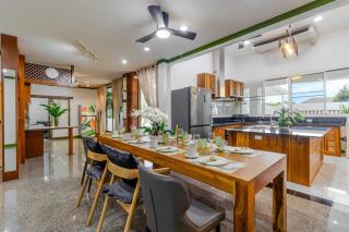 V260 Spacious 4BR with Pool Family BBQ Near Mall - 5