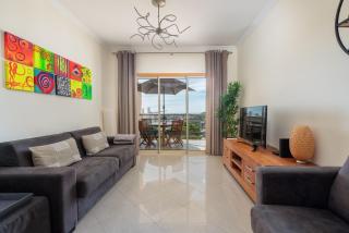 BnB Homes Eco Apartment with Terrace, 2 Swimming pools & Tennis court - 2