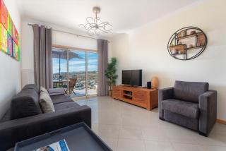 BnB Homes Eco Apartment with Terrace, 2 Swimming pools & Tennis court - 1