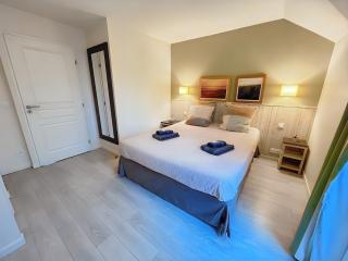 Cottage avec Parking gratuit - piscine et jeux - 9