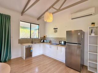 Beachside Cabin No 2 at Island Beach - 7