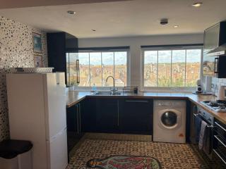 Stylish Condo on Victorian Seafront, Voyagers Rest Bexhill - 8