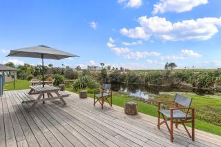 Home Away From Home - Ruakaka Escape - 8