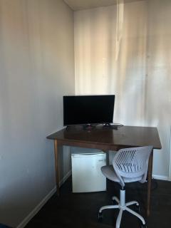 Cozy hostel for individuals Do not enter leasing office call 623-356-2228 - 6