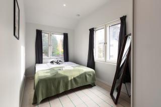 Brand new house with four bedrooms, parking, sauna, patio - 1