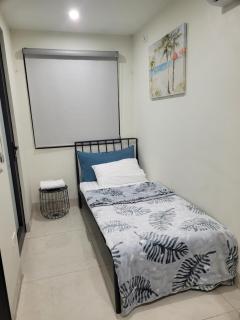 The Delice house near Train street, old Quarter - 9