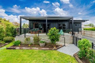 Scannell Grove - Lake Taupo Holiday Home - 0