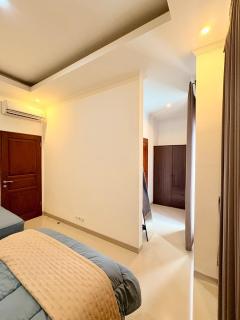 Casa Danasa, secure and serene Villa at the heart of Seminyak with 24hr One Gate Security - 6