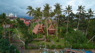 Batu Kayu Medewi - 2