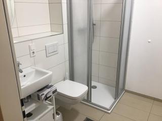 Modernes 3-Zimmer-Apartment in Frankfurt-Niederrad mit 2 Bädern - Francoforte sul Meno - 5