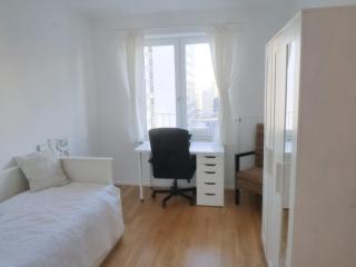 Modernes 3-Zimmer-Apartment in Frankfurt-Niederrad mit 2 Bädern - Francoforte sul Meno - 4