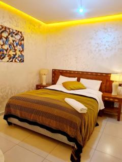 URBAN WHITE Elya 1 - 9