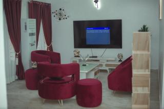 Royaltron Apartment Services - 7