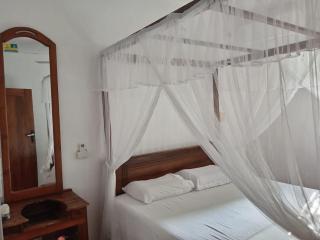 Coco One Holiday Inn - 5