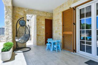 Villa Carnela with heated pool - 7
