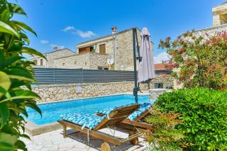Villa Carnela with heated pool - 3