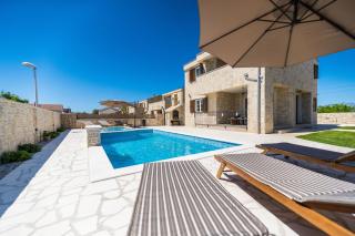 Villa Rea 1 with heated pool - 2