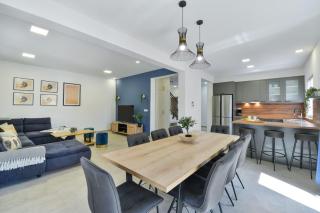 Villa Rea 3 with heated pool - 1