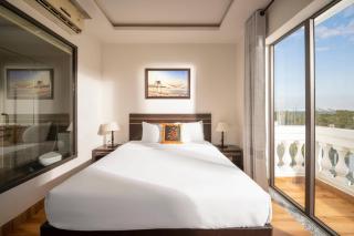 Beachfront Hotel Hoi An - 1