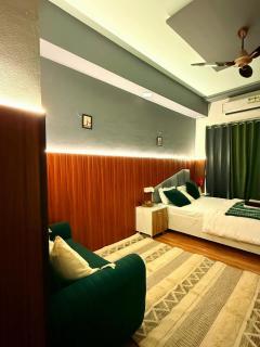 Midori by Gatsby Stays - 4