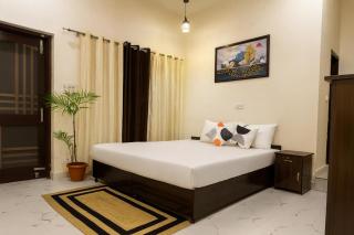 Vin's Villa & caffe - 1