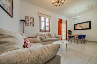 Bright Sliema Stay, Balcony Bliss & Top Location by 360 Estates - 2