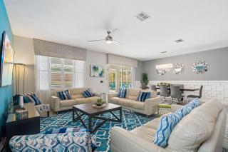 Bright 8 Bdrm Villa with Theater in Champions Gate - 6