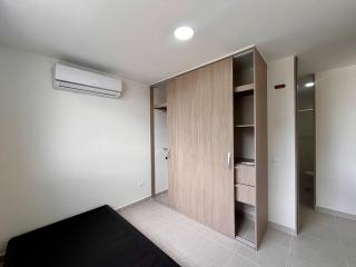 Modern and practical, close to the sea and the airport - 6