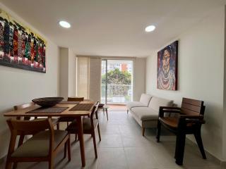 Modern and practical, close to the sea and the airport - 4