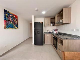 Modern and practical, close to the sea and the airport - 2