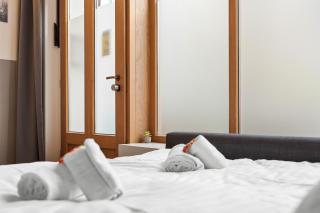 Big, comfortable, 11min Central Station, 14 people - 7