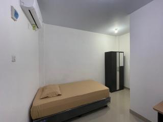 Hotel O Penginapan Musafir Syariah Near Paramount Woman & Childern's Hospital - 4