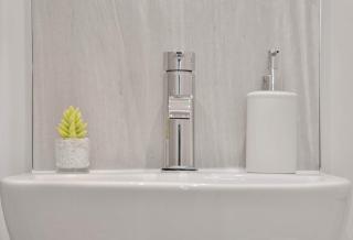 WhiskAwayHomes - Shaw Street - Apartment 6 - 1