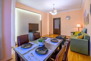 Cozy Central Apartment By NDK and Vitosha Blvd with Free secured parking and two terraces - 4