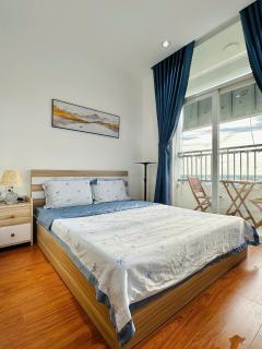 Homestay Máy chiếu vs Ban công ngắm thành phố - Marina Plaza - 3