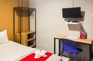 RedDoorz near Palembang Square Mall 2 - 6