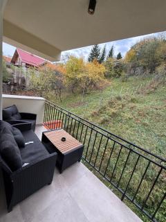 Alpine Eden Hideaway - 8