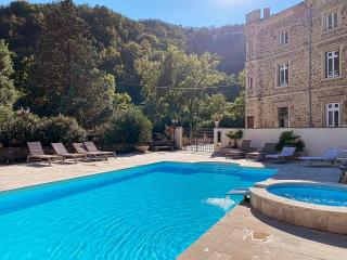 La villa du gardien - Château de Rochetaillée - 1