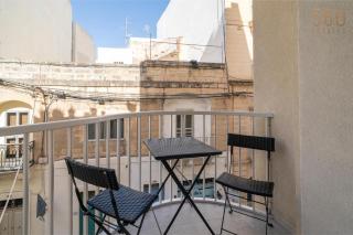 Seaside Comfort in St'Pauls Bay steps from the Sea by 360 Estates - 8