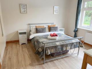 Fishermans Grove 3 Bed No 21 by Trident Holiday Homes - 2