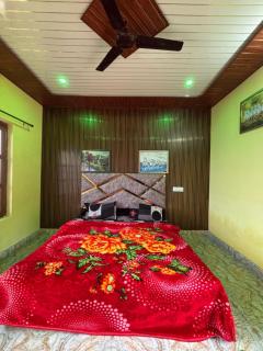 Danda Nagraja Homestay - 0