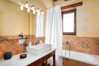 Stone Built Private villa Emerald with pool, 30m to Beach & BBQ! - 2