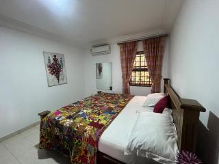 Magdalene's Gallery Apt - 7