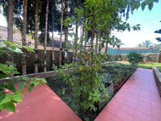 Magdalene's Gallery Apt - 4