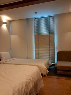해운대 엘본 # Haeundae station 3min# sea 3min# high floor view# luggage storage# flexible checkin& out# family - 7